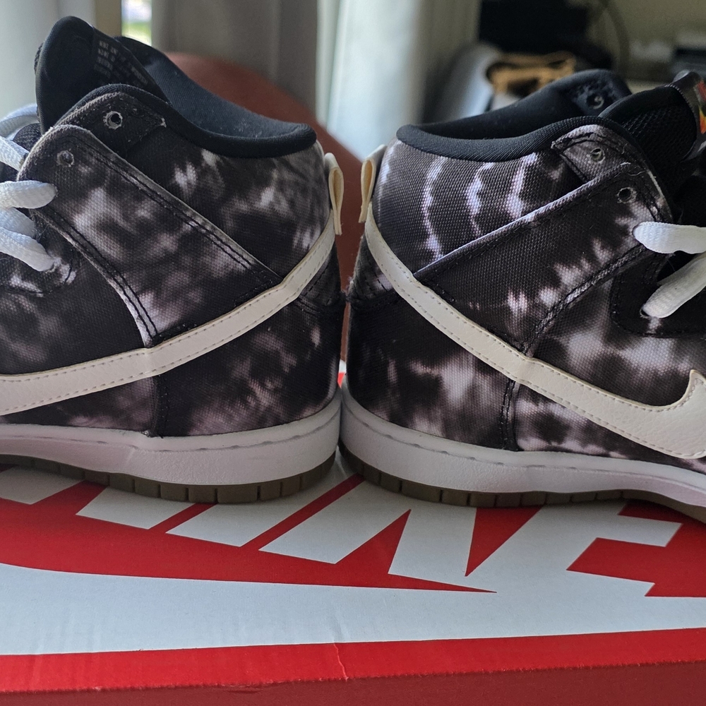Nike Tie-Dye High-Top Sneakers